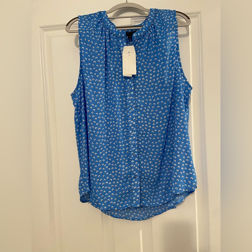 Banana Republic sleeveless blouse size large